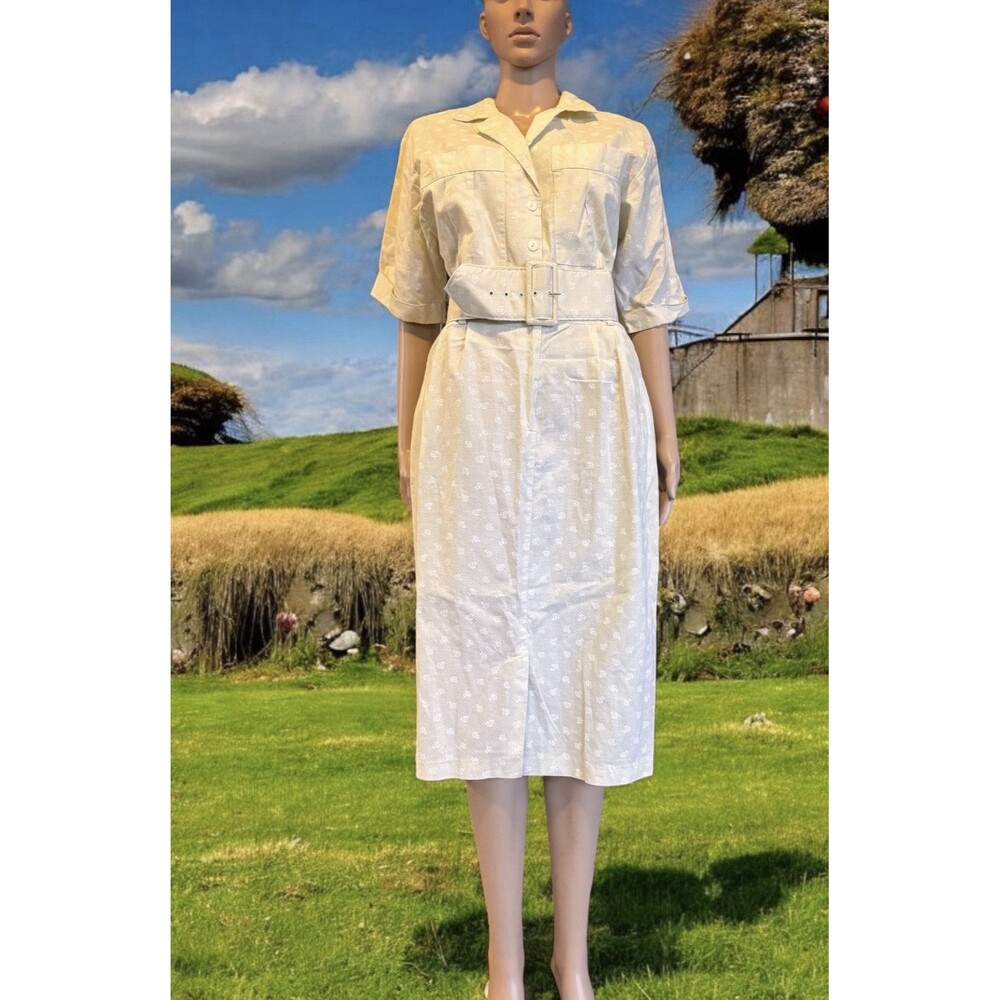 Vintage 1960s Beige Floral Belted Dress Size 16 Cotton Side Pockets Cottagecore
